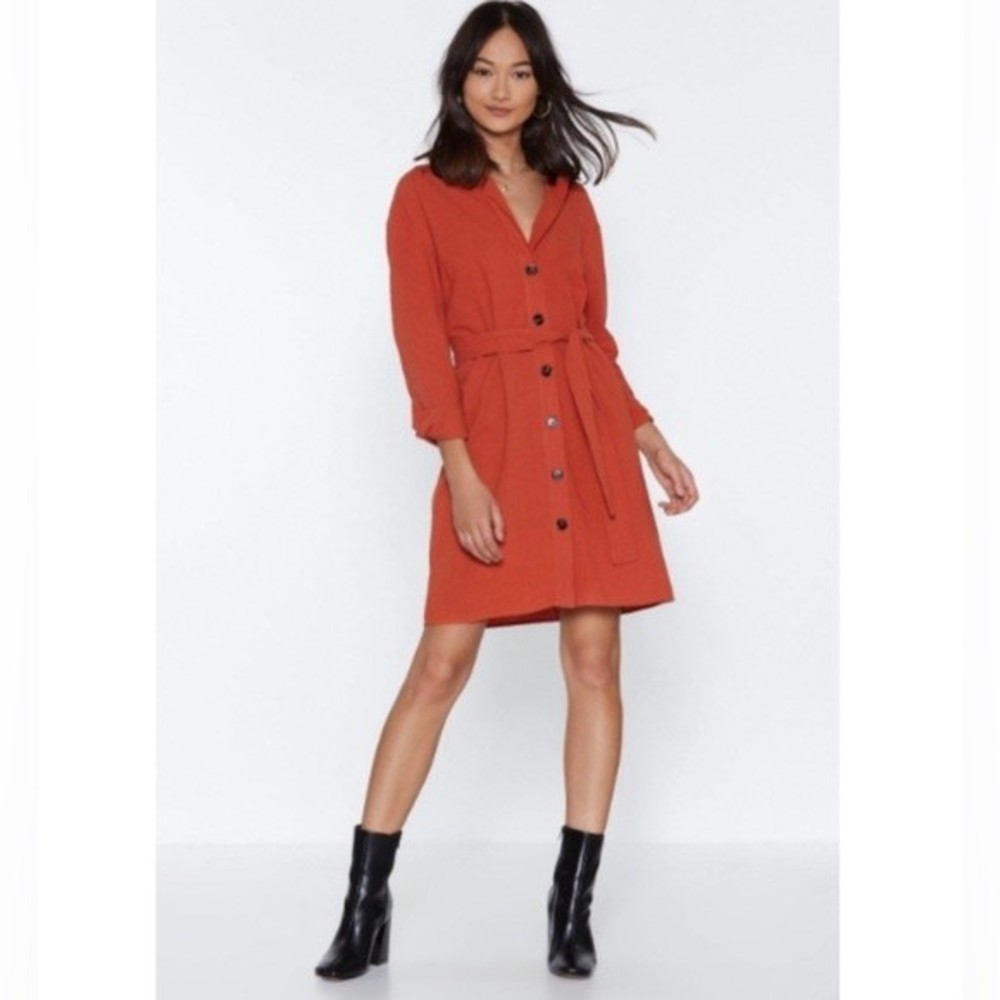 NASTY GAL Long Sleeve Button Dress in Rust Size: 4